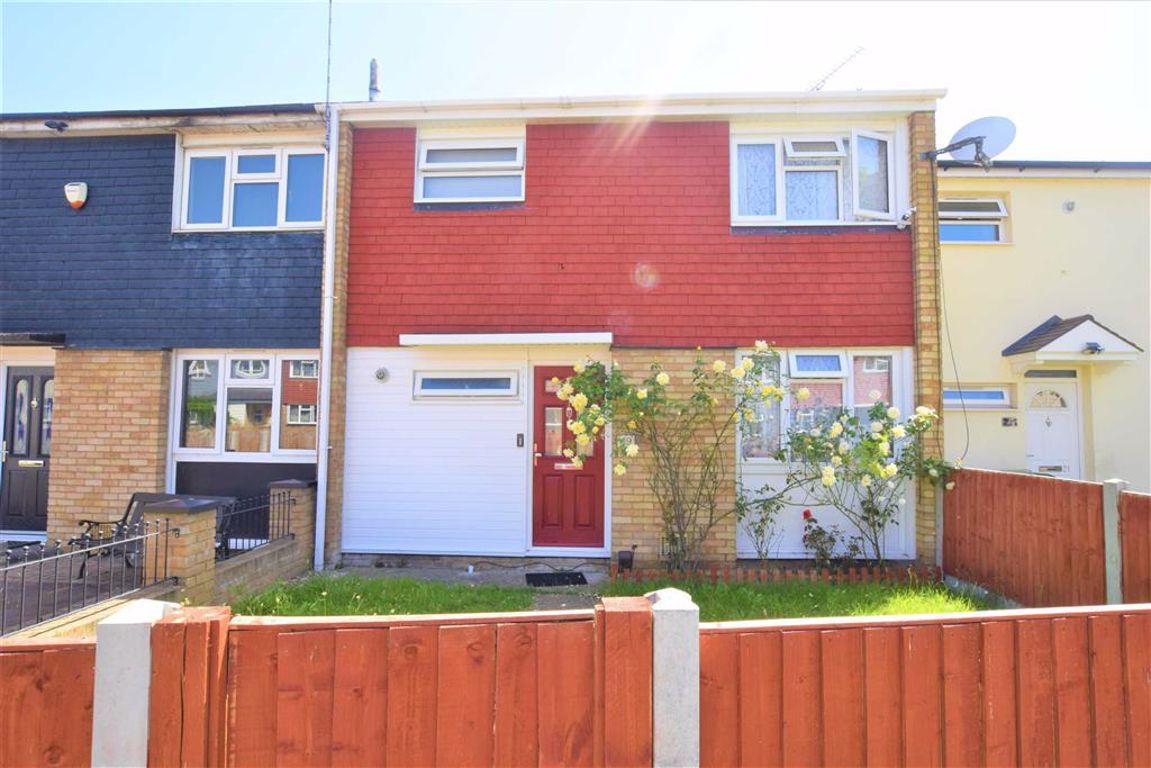 Rochester Way, Basildon, Essex SS14  
