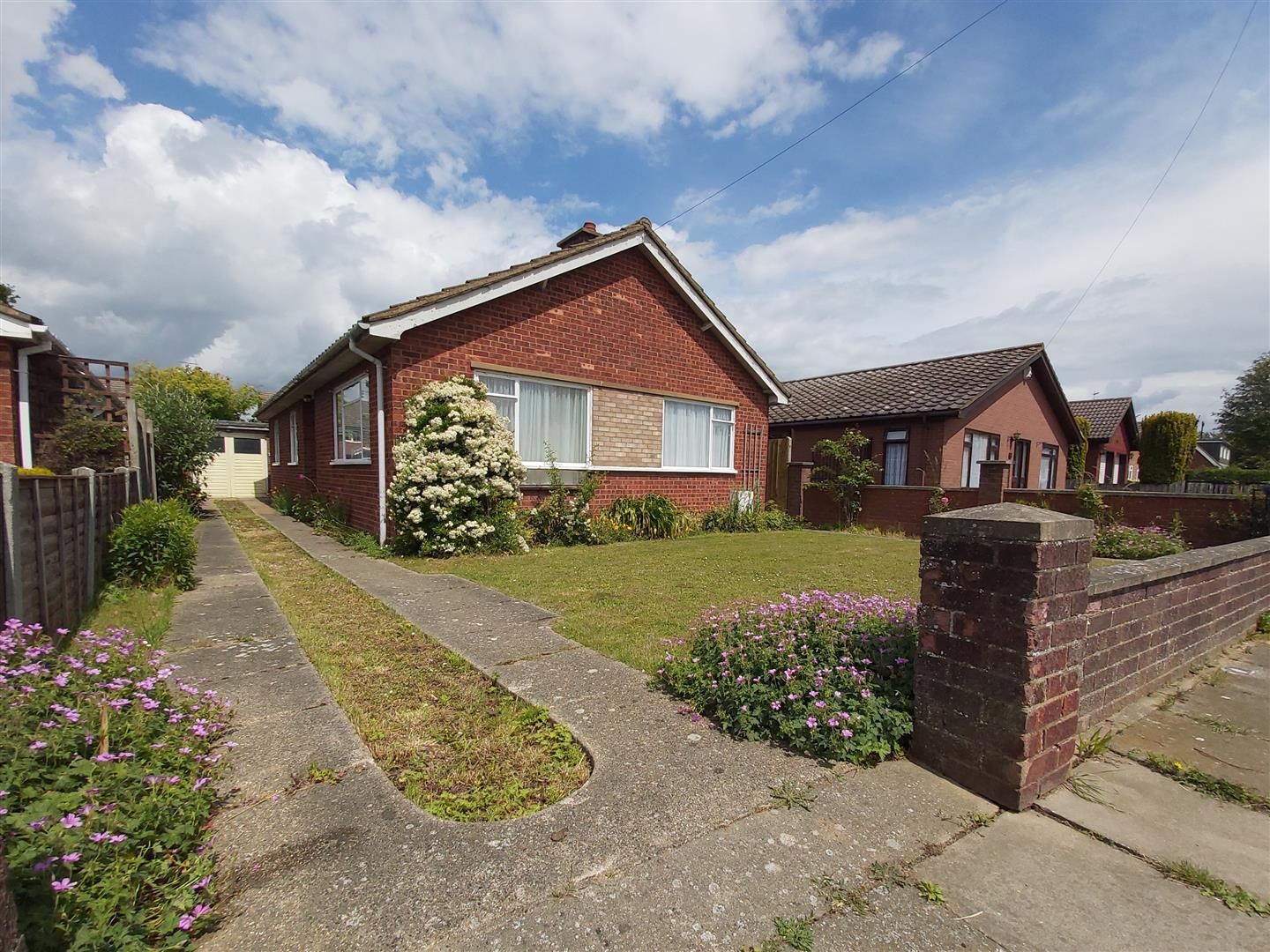 3 bed detached bungalow for sale in Henley Avenue, Ipswich IP1 Zoopla