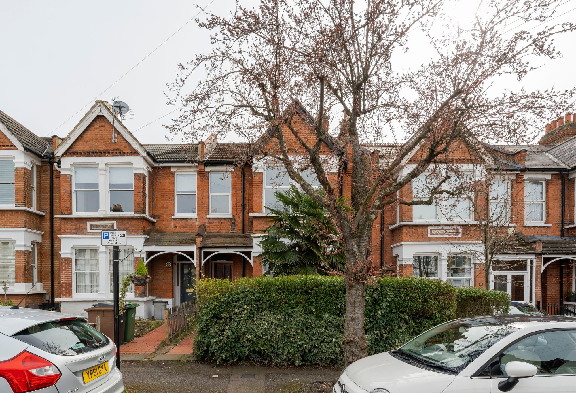 2 bed flat to rent in Preston Road, London E11 Zoopla