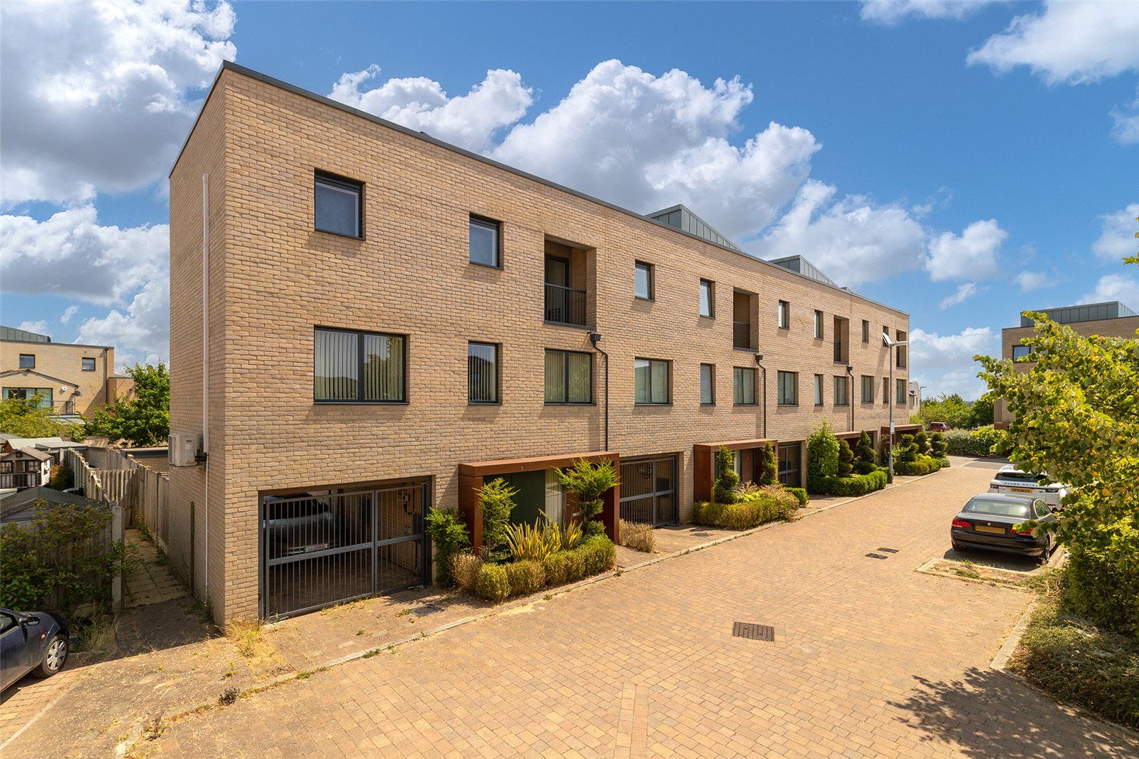 4 bed town house for sale in Spinney Road, Trumpington, Cambridge CB2