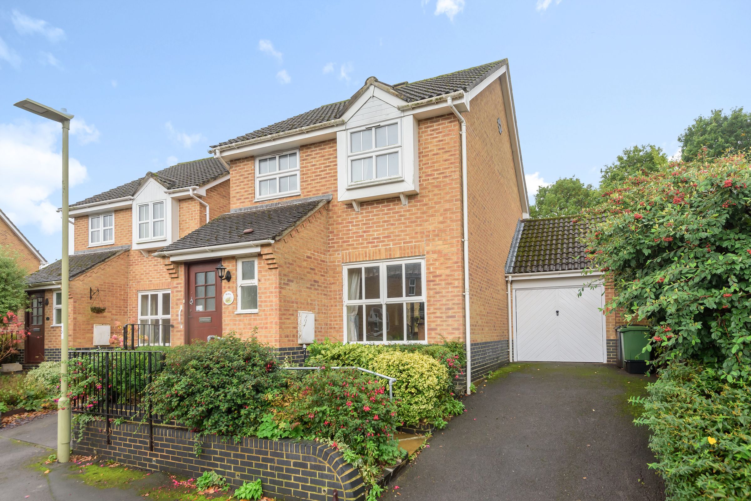 3 bed detached house for sale in Road, Petersfield, Hampshire GU31 Zoopla