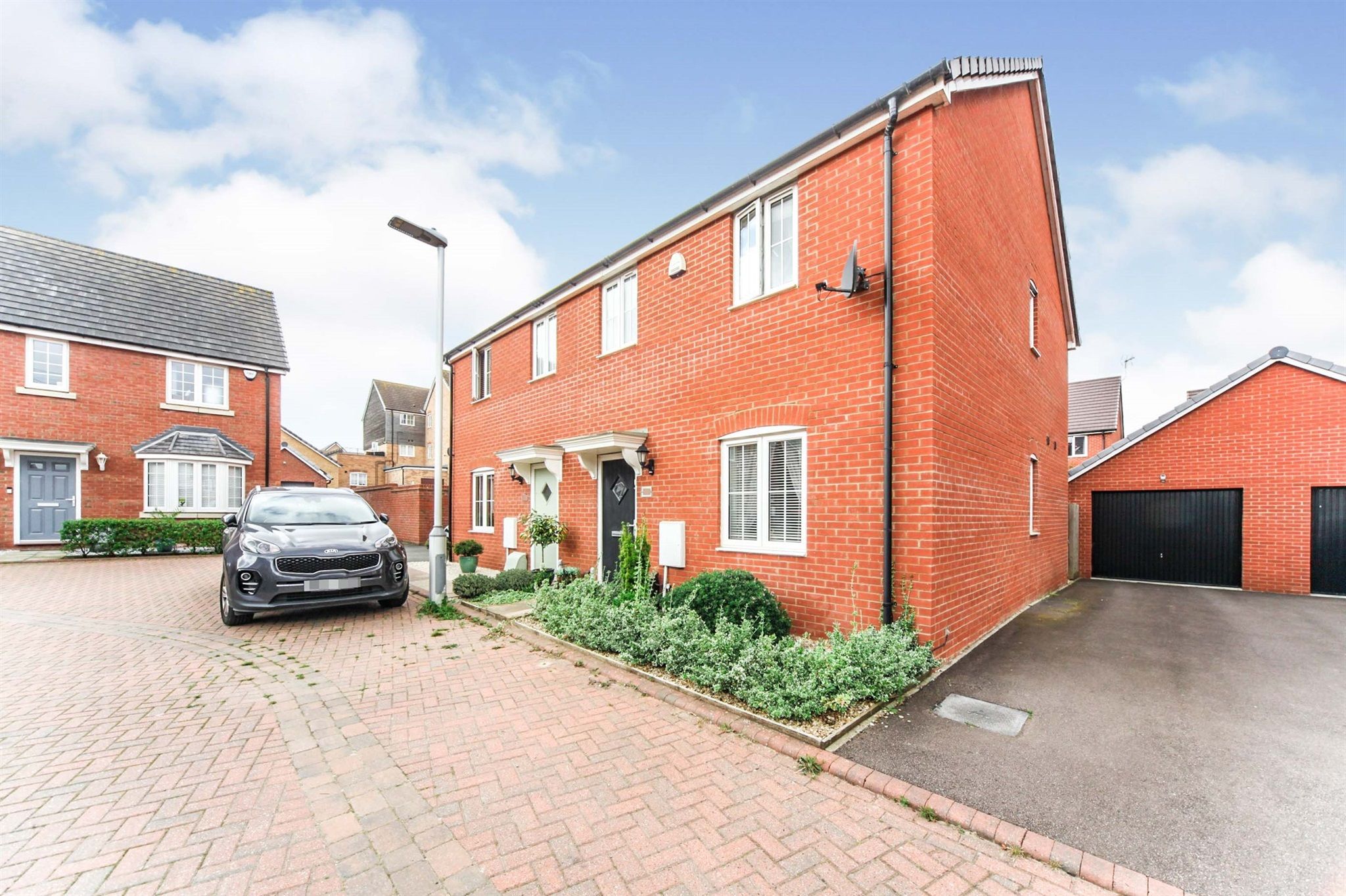 Bacchus Gardens, Leighton Buzzard LU7  