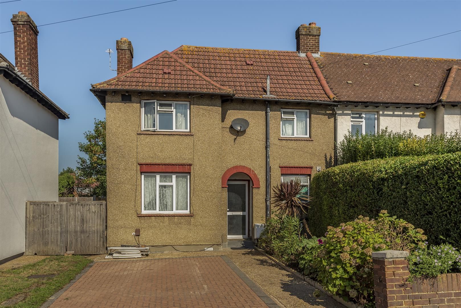3 bed town house for sale in Allendale Avenue, Southall UB1 Zoopla