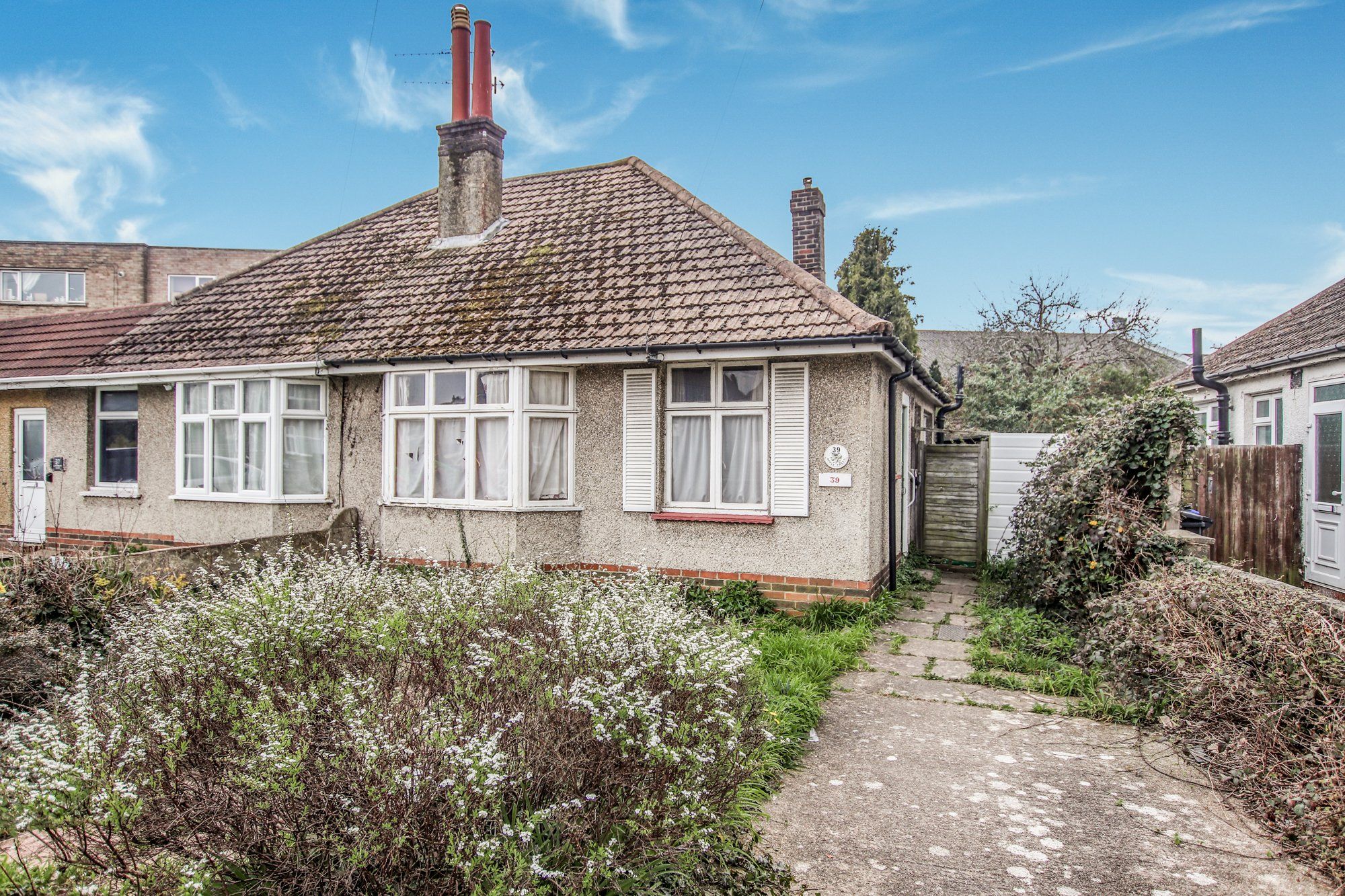 2 bed semidetached bungalow for sale in Canterbury Road, Worthing