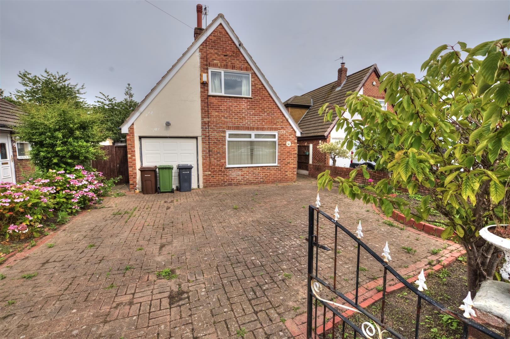 3 bed detached house for sale in Windmill Avenue, Crosby, Liverpool L23