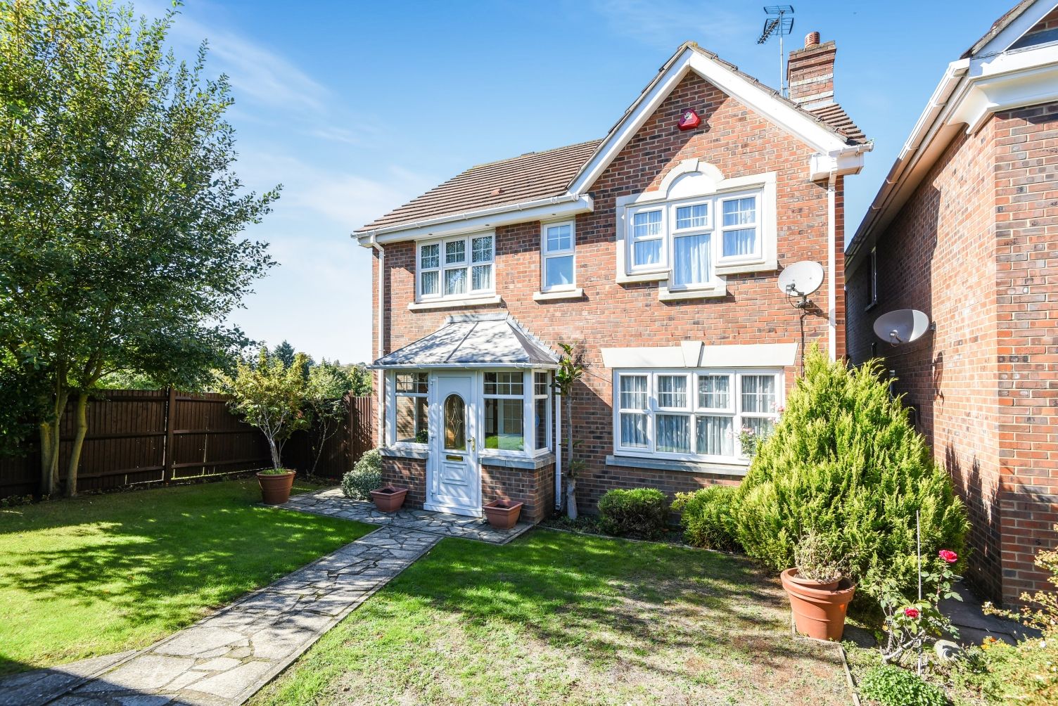 6 bed detached house for sale in Hillside Court, Swanley BR8 Zoopla