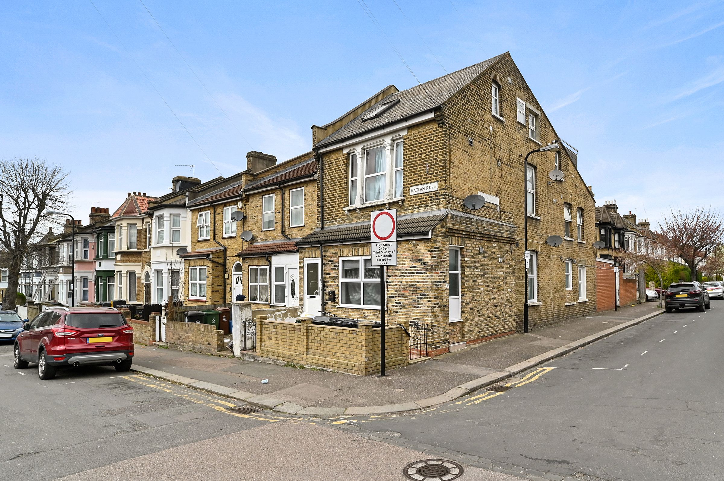 2 bed flat for sale in Raglan Road, London E17 Zoopla