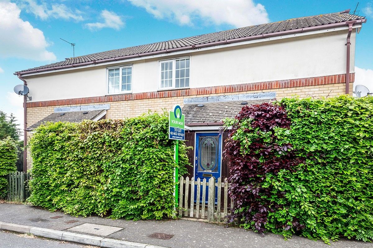 2 bed detached house to rent in Kings Walden Rise, Stevenage