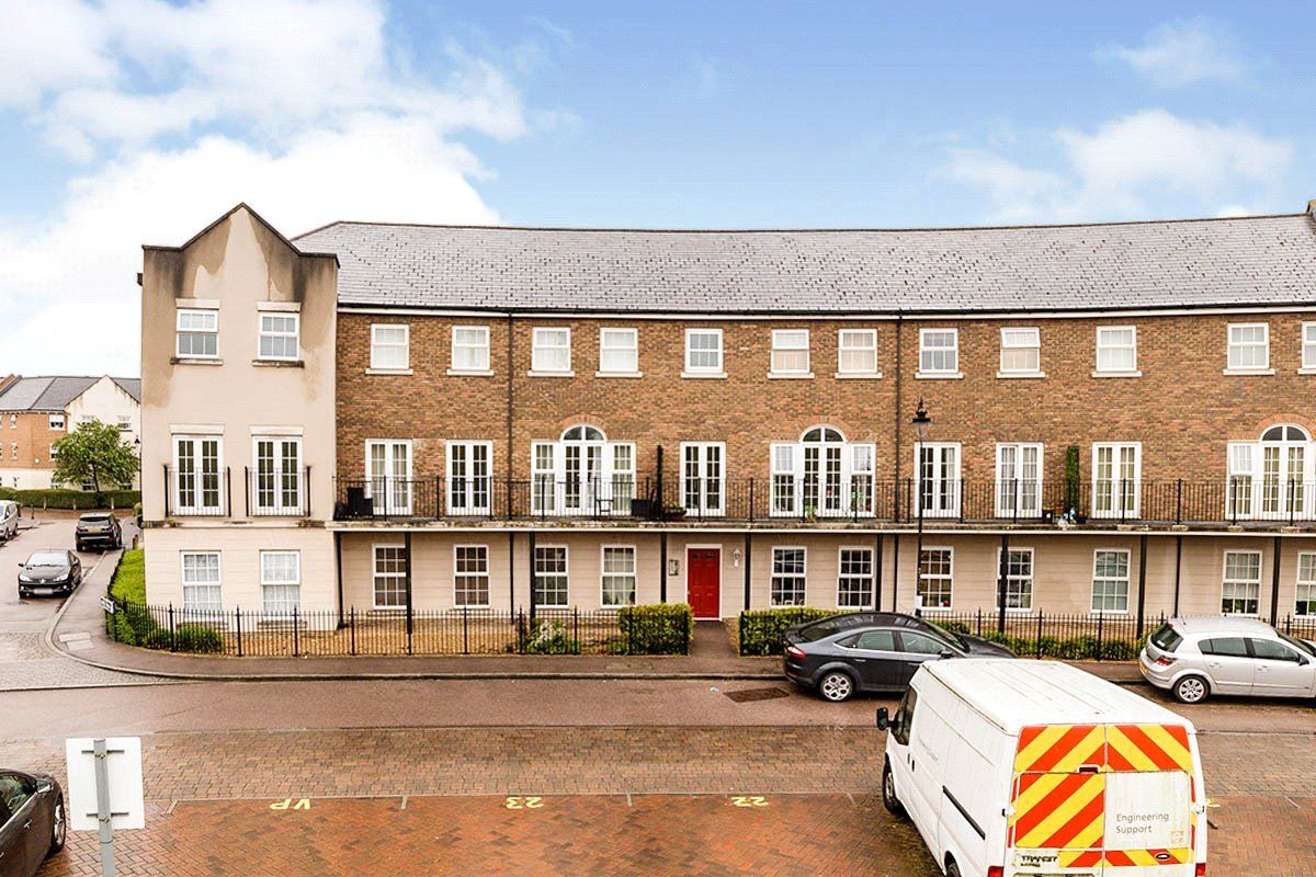 2 bed flat to rent in Palladian Circus, Greenhithe, Kent DA9 Zoopla