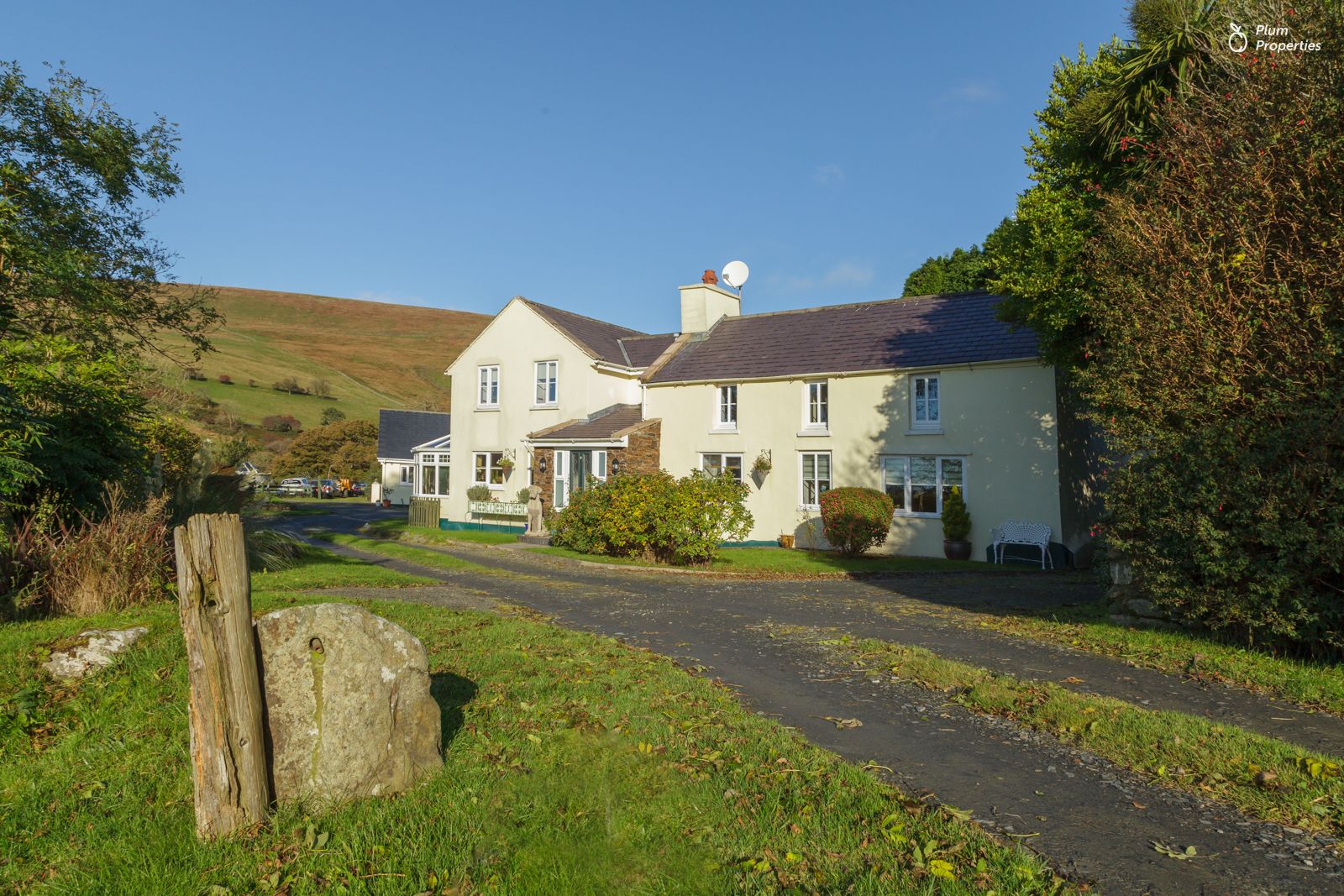 10 bed farmhouse for sale in Glen Roy, Laxey, Isle Of Man IM4 Zoopla