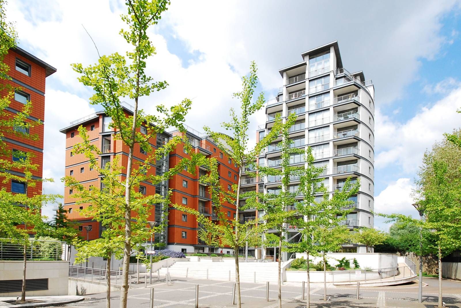 1 bed flat to rent in Holland Gardens, Kew Bridge, Brentford TW8 Zoopla