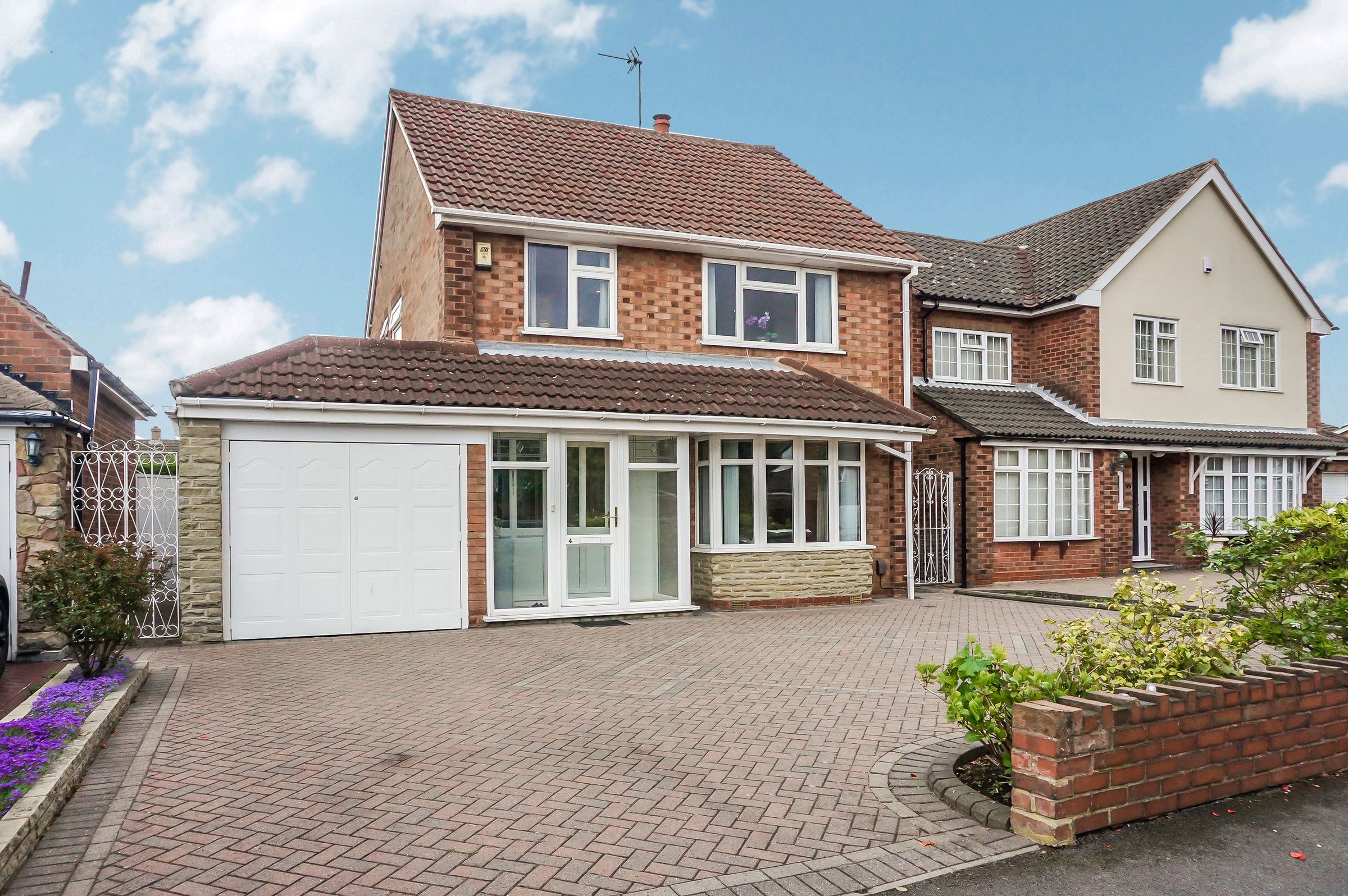 3 bed detached house for sale in Marchmount Road, Wylde Green, Sutton