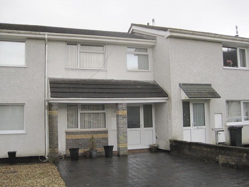 3 bed terraced house for sale in Ffordd Emlyn, Ystalyfera, Swansea. SA9 Zoopla