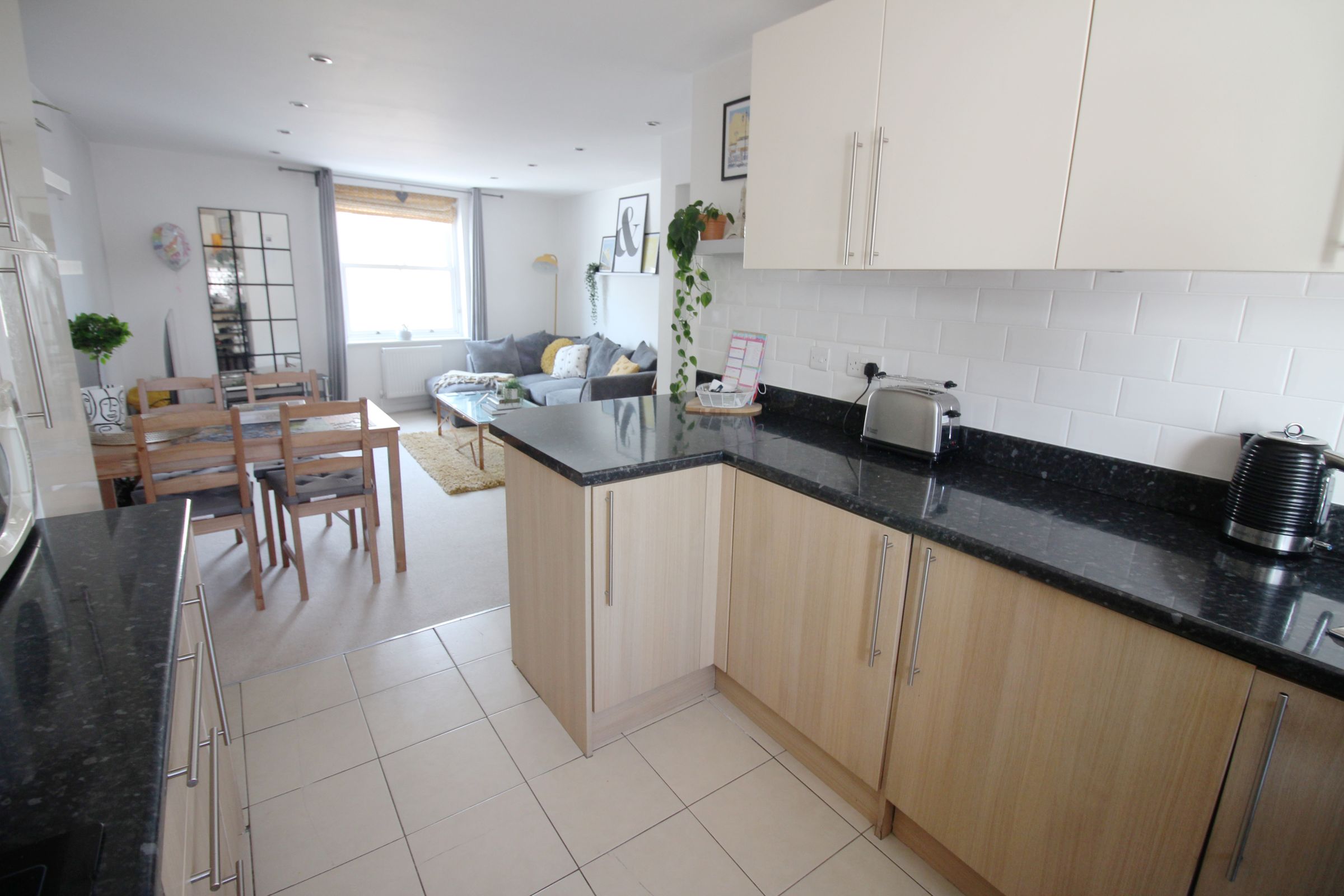 2 bed flat for sale in St Vincent Road, Southsea, Portsmouth PO5 Zoopla