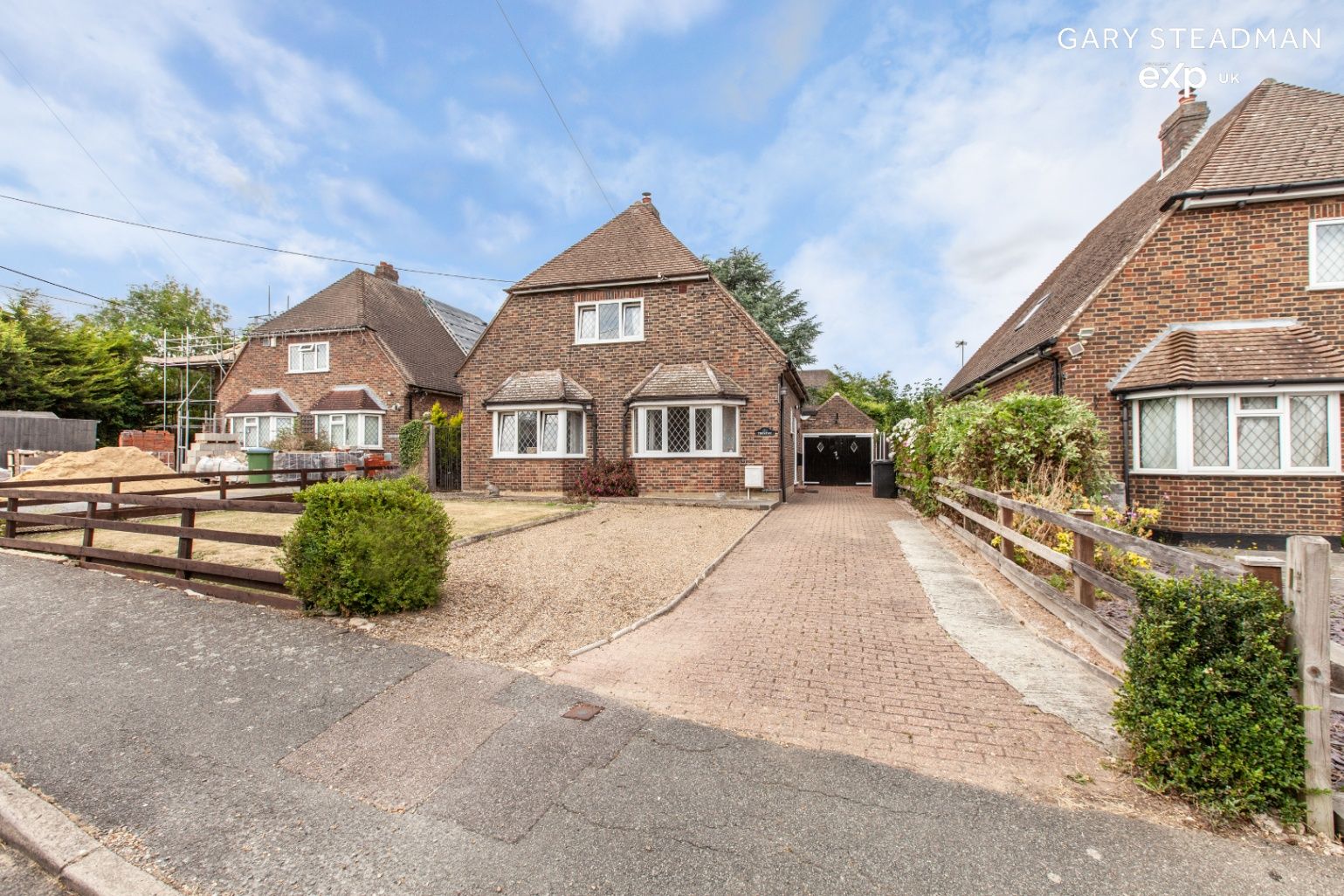 3 bed detached house for sale in Crowhurst Lane, West Kingsdown TN15