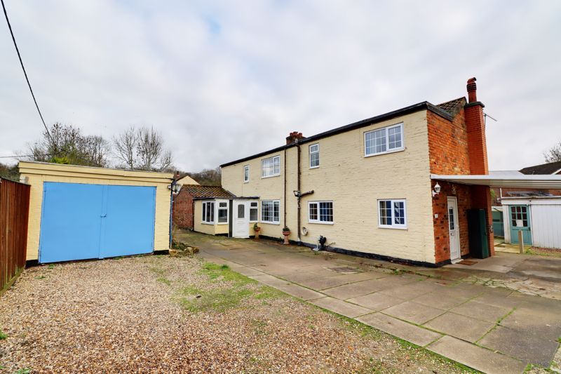 5 bed detached house for sale in Low Road, Worlaby, Brigg DN20 Zoopla