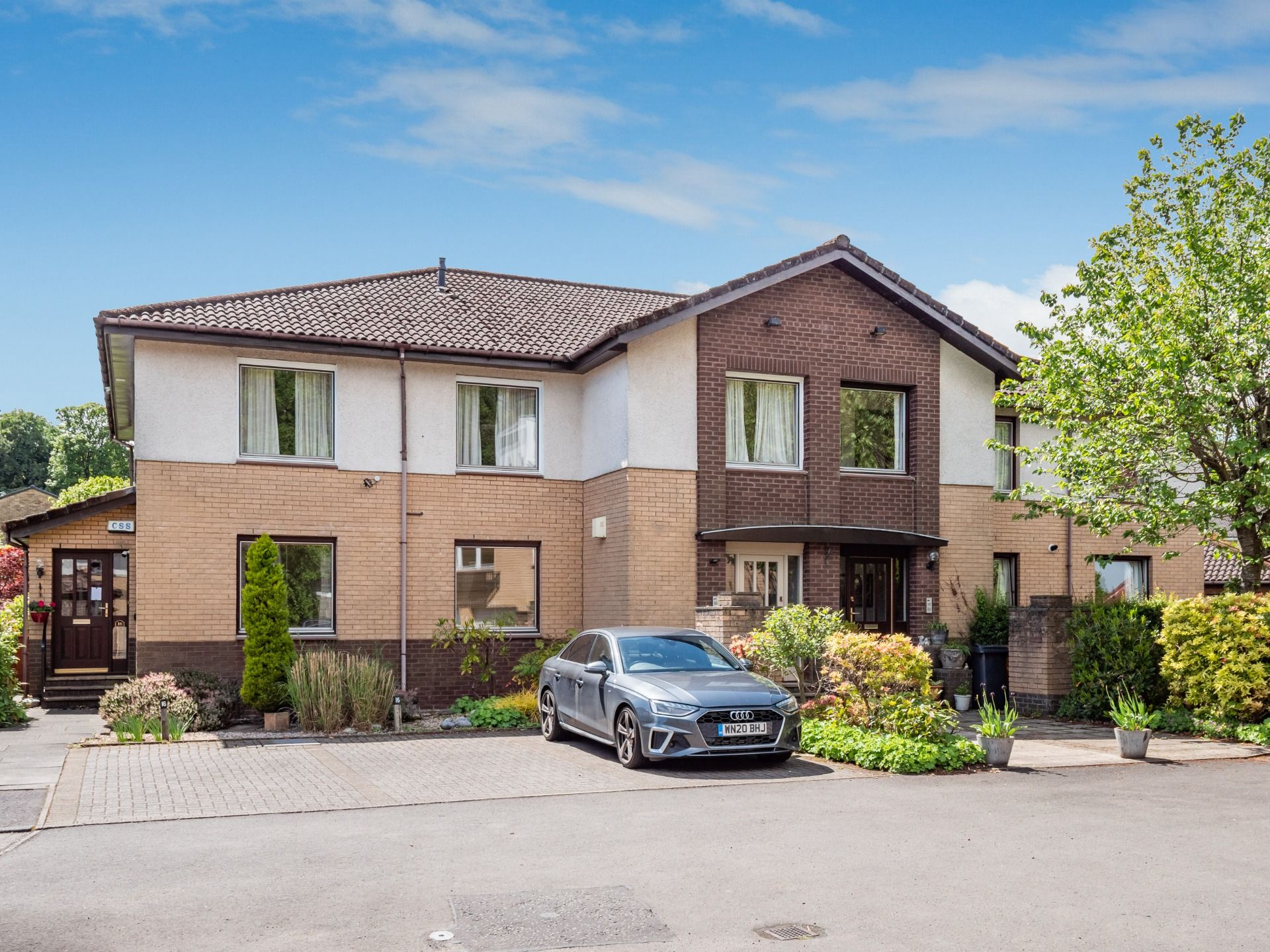 3 bed flat for sale in Kilmardinny Gate, Bearsden, East Dunbartonshire