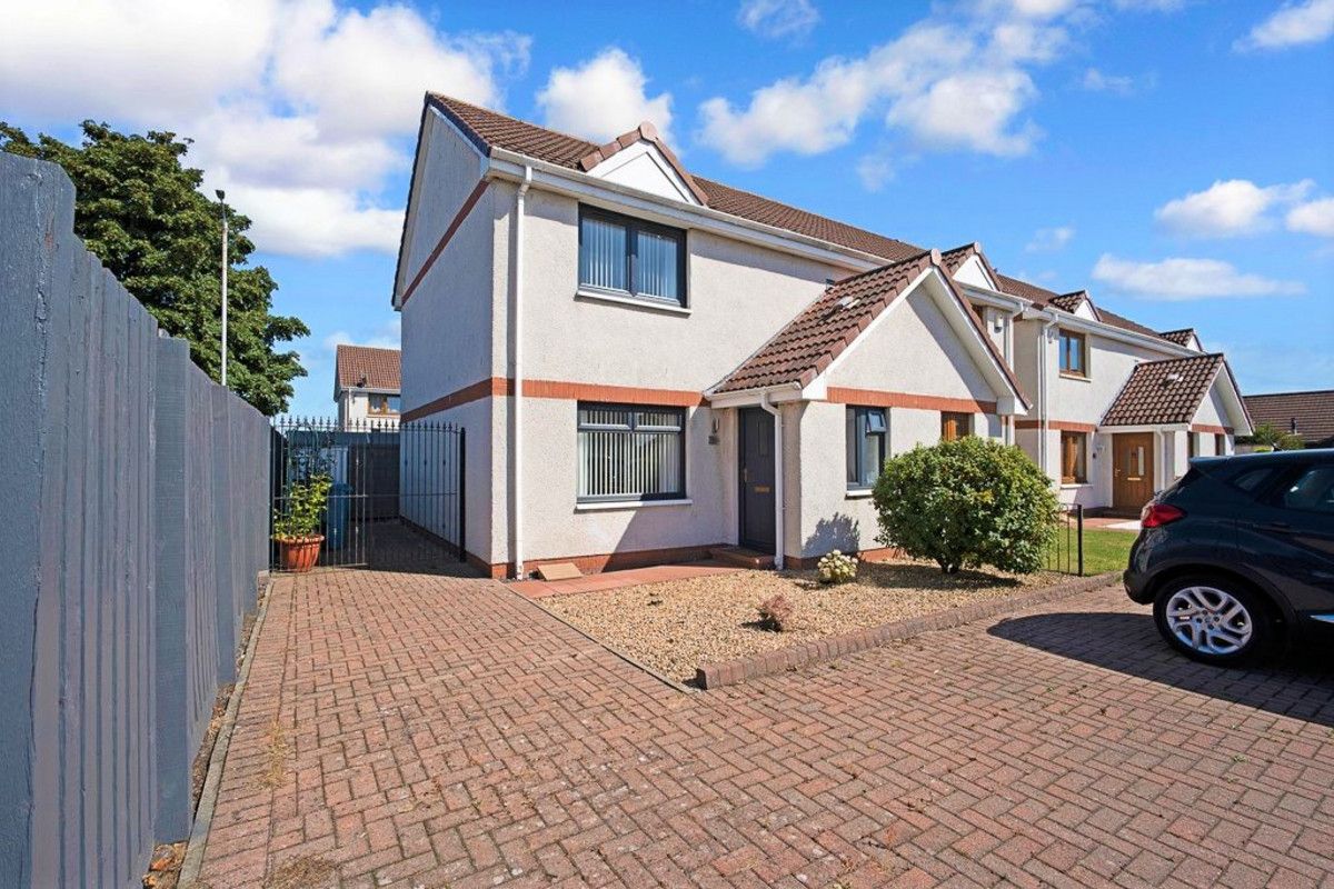 2 bed end terrace house for sale in Overton Court, Kirkcaldy KY1 Zoopla