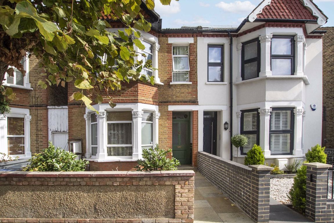 2 bed flat to rent in St. Kilda Road, London W13 Zoopla