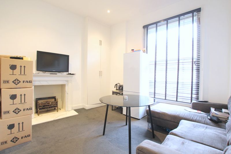 1 bed flat to rent in Kings Road, London SW3 Zoopla