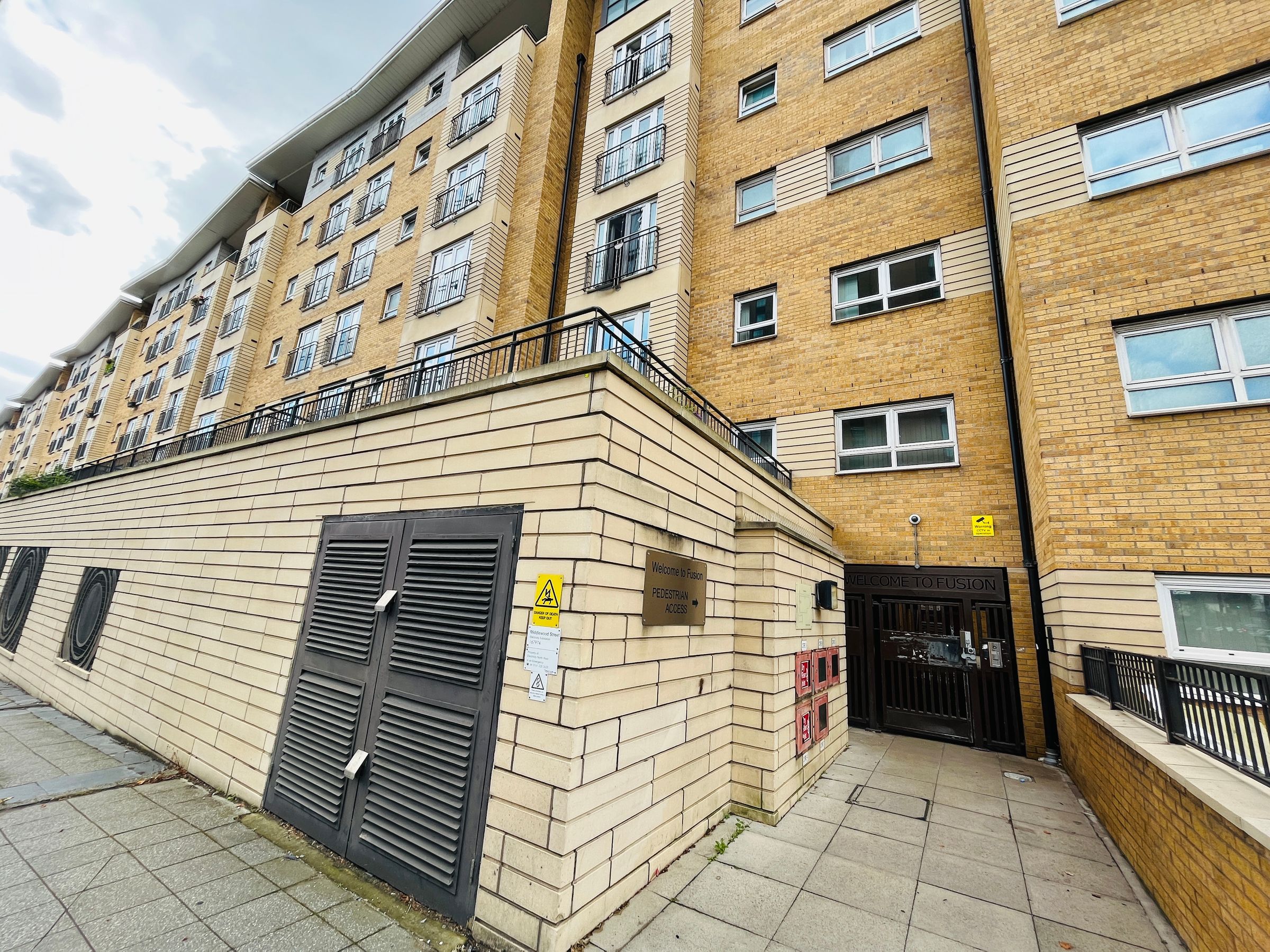 2 bed flat to rent in Fusion, Middlewood Street, Salford M5 Zoopla