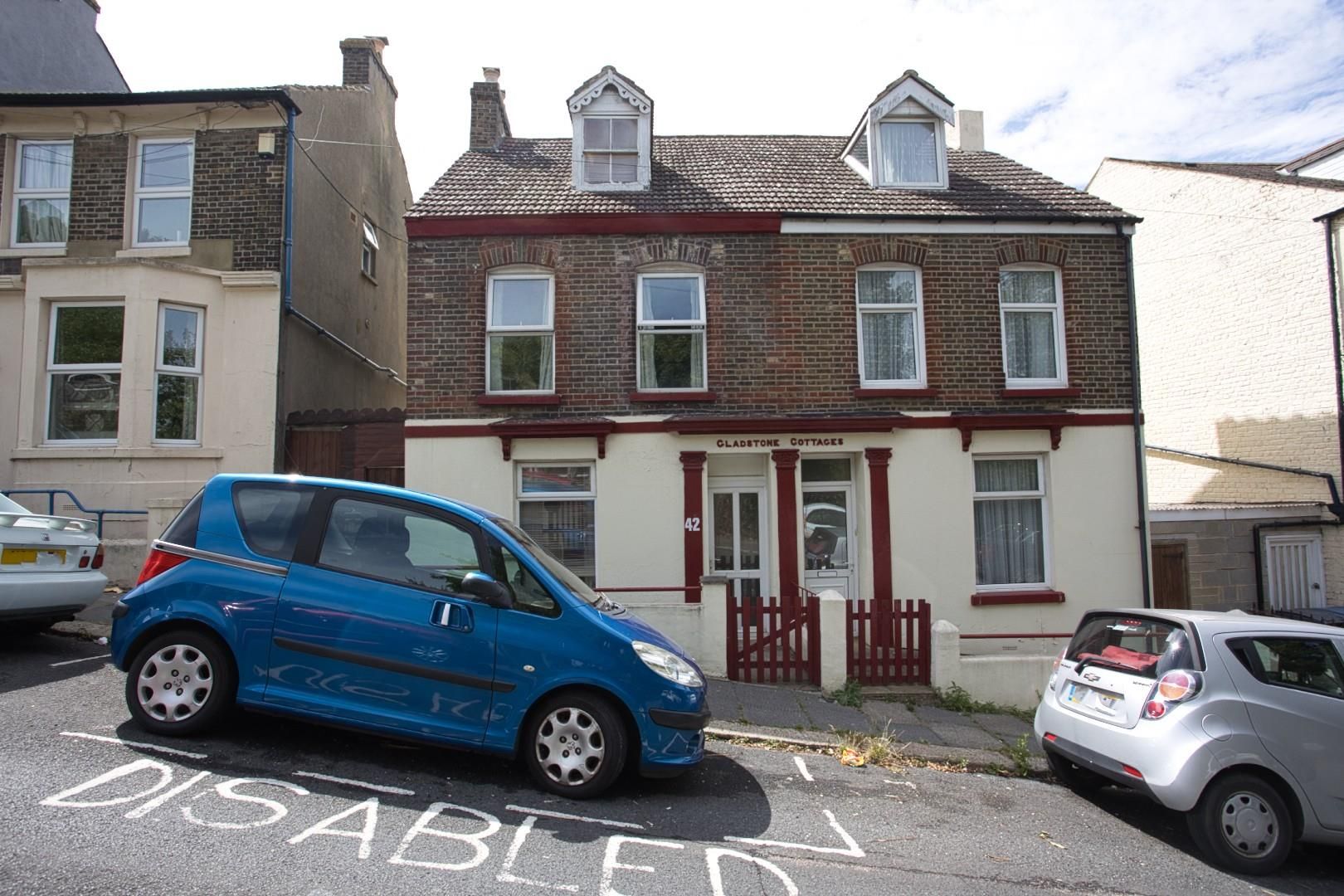 3 bed property for sale in Clarendon Road, Dover CT17 Zoopla