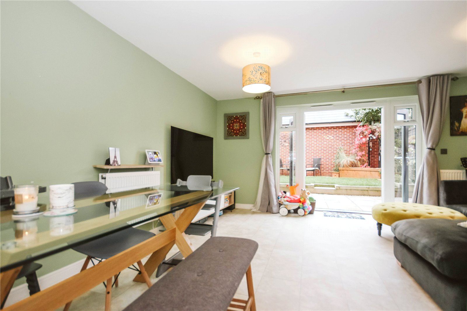 4 bed end terrace house to rent in Jenner Boulevard, Lyde Green