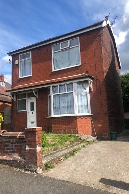 1 Eskdale Avenue, Oldham OL8  