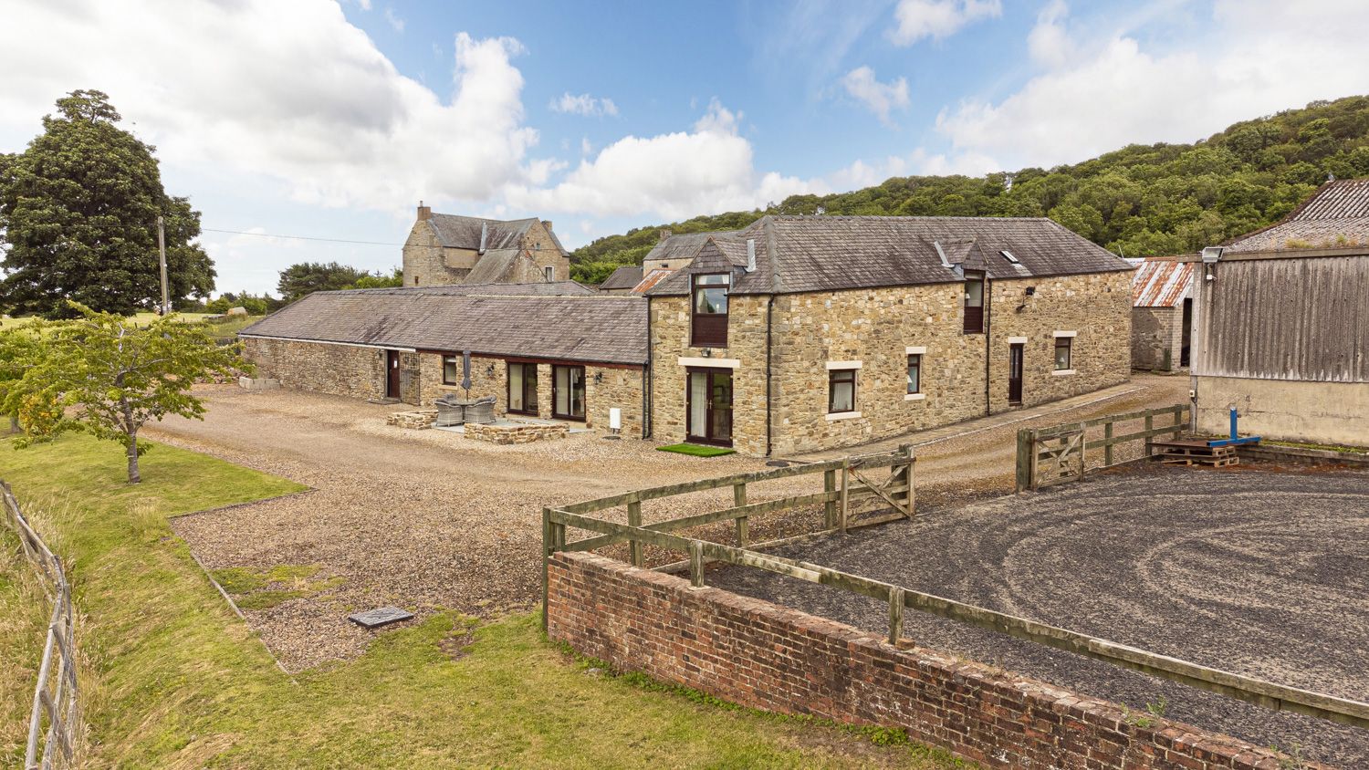 4 bed barn conversion for sale in West View Stables, Edmondsley, County