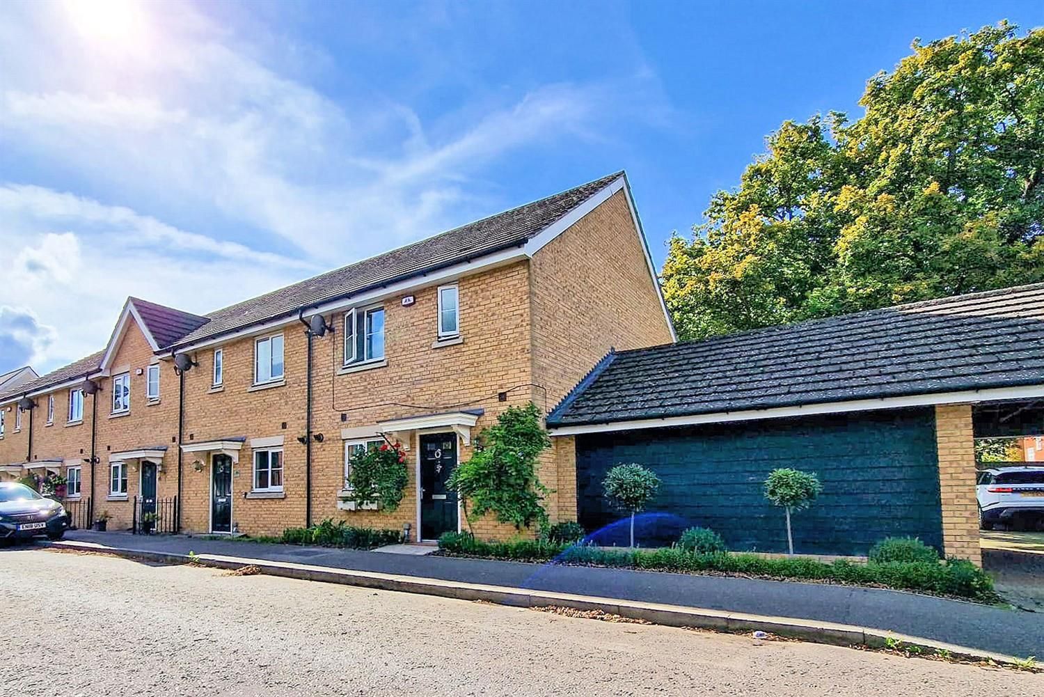 3 bed end terrace house for sale in Kings Wood Park, Epping CM16 Zoopla