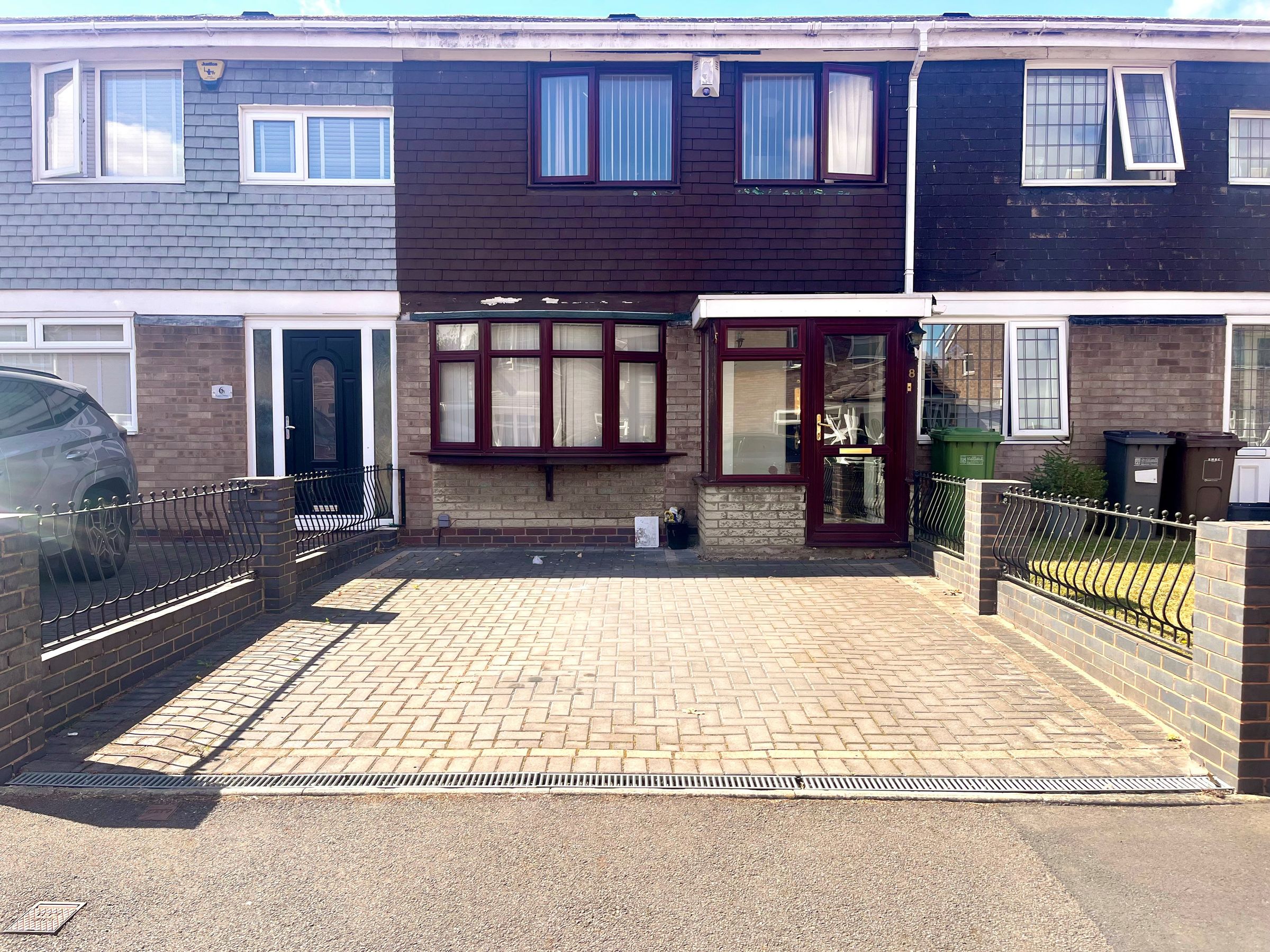 3 bed terraced house to rent in Aspen Drive, Chelmsley Wood, Birmingham