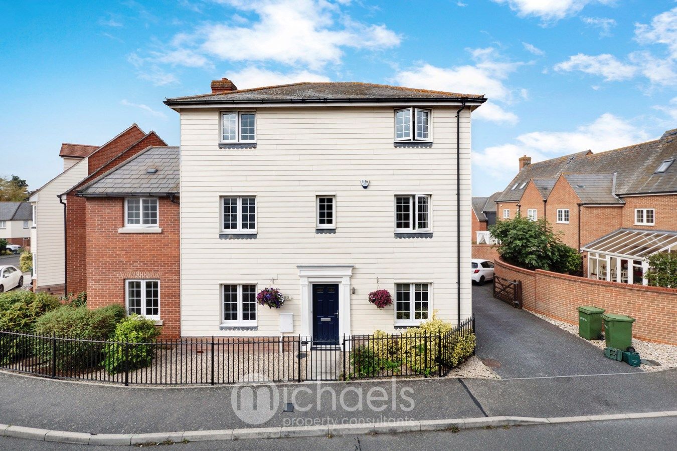 5 bed linkdetached house for sale in Purcell Road, Witham CM8 Zoopla