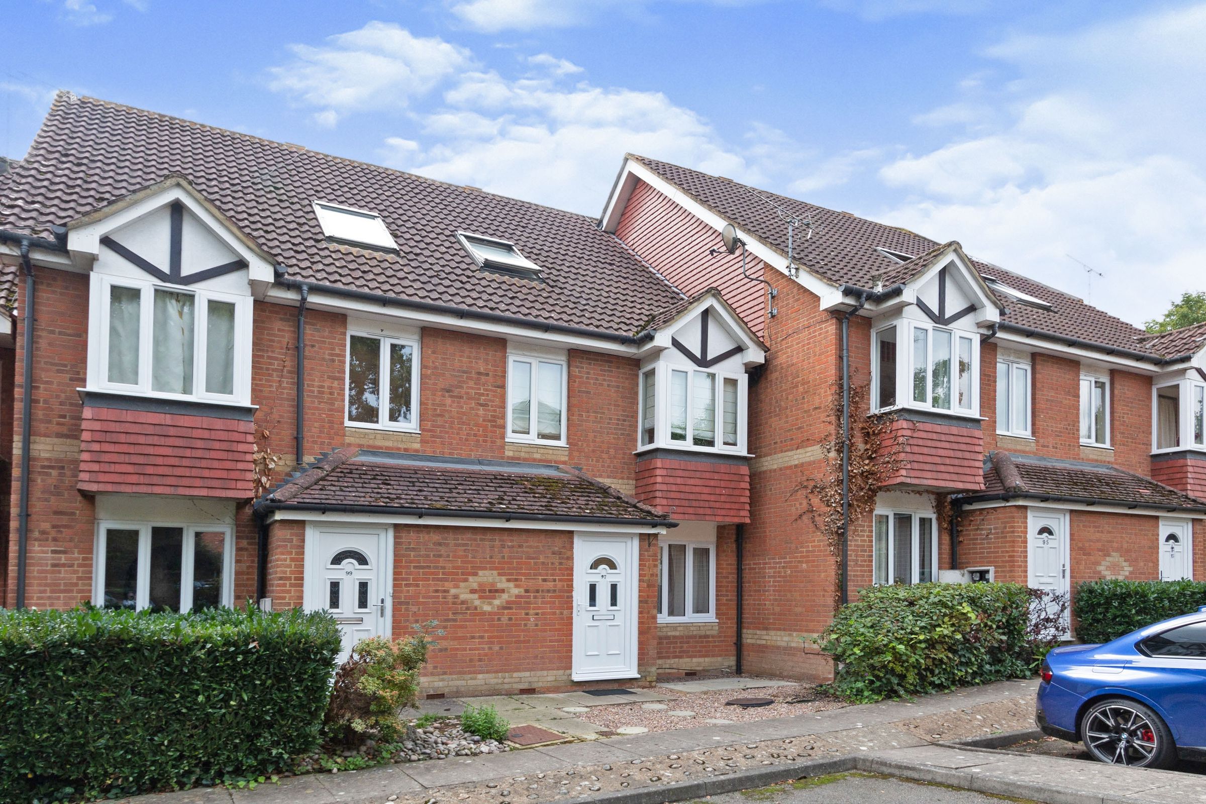 1 bed flat for sale in Alexandra Gardens, Knaphill, Woking GU21 Zoopla
