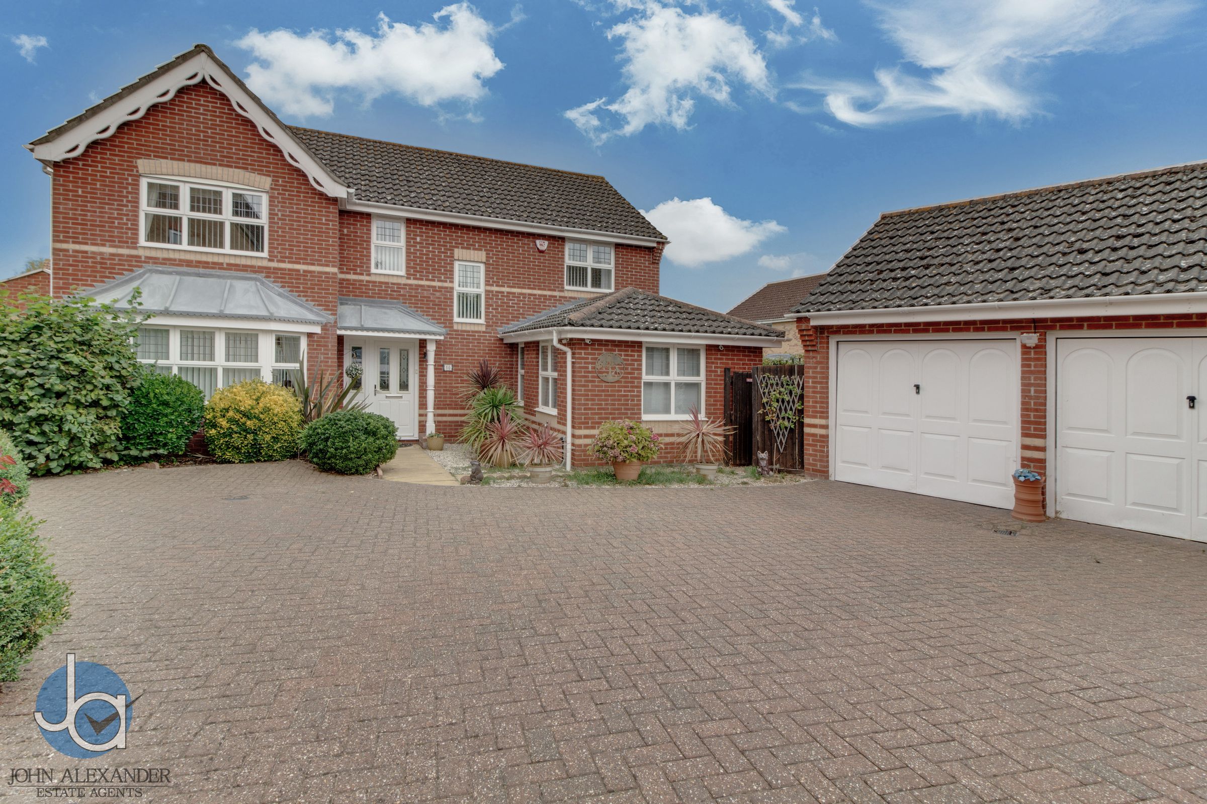 4 bed detached house for sale in Blackthorn Way, Tolleshunt Knights