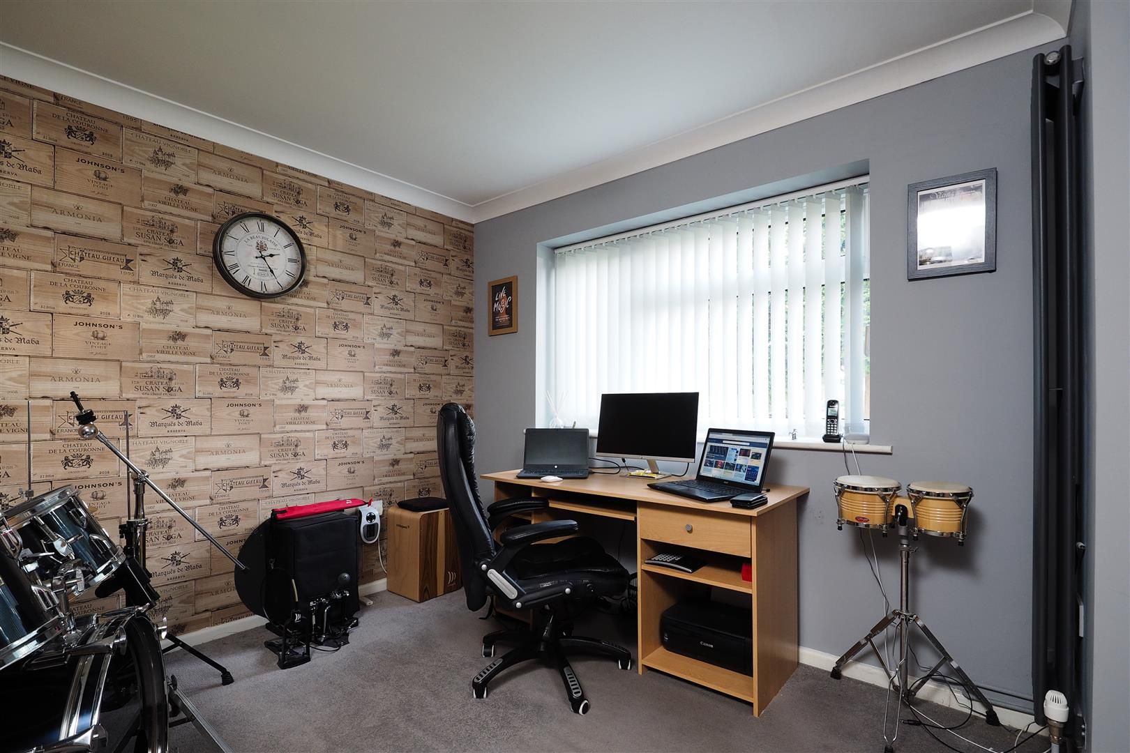 6 bed detached house for sale in The Spinney, Winthorpe, Newark NG24