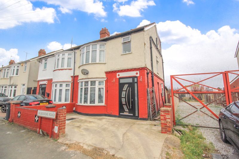 5 bed semi-detached house for sale in Selbourne Road, Luton LU4 - Zoopla