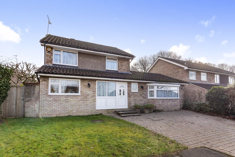 4 bed detached house for sale in Oak Tree Close, Headley, Bordon GU35