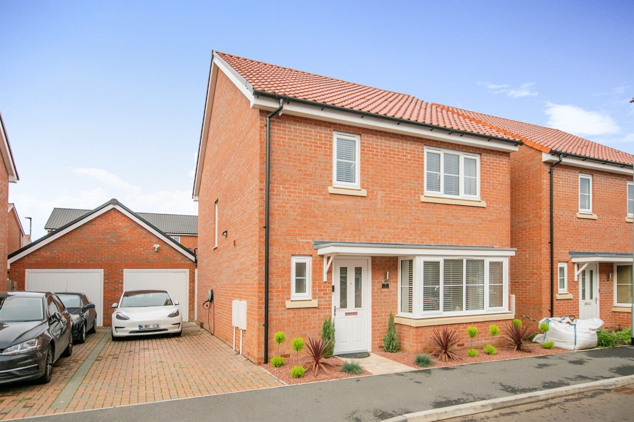 4 bed detached house for sale in The Circle, Great Blakenham, Ipswich