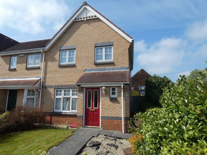 3 bed semidetached house for sale in Somervyl Avenue, Longbenton