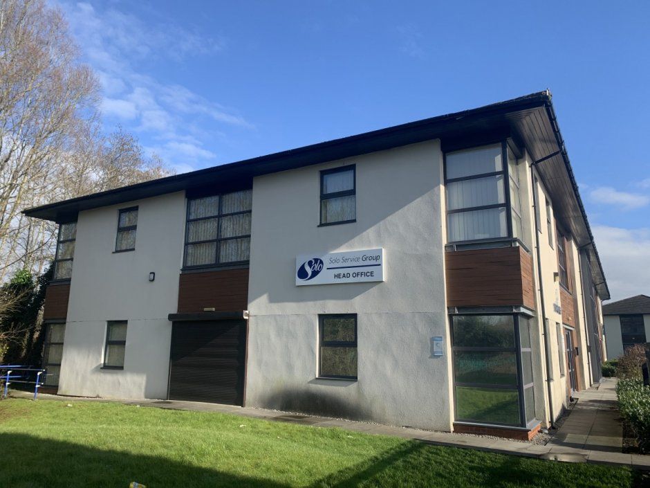 Office to let in Phoenix Business Park, Lion Way, Swansea Enterprise