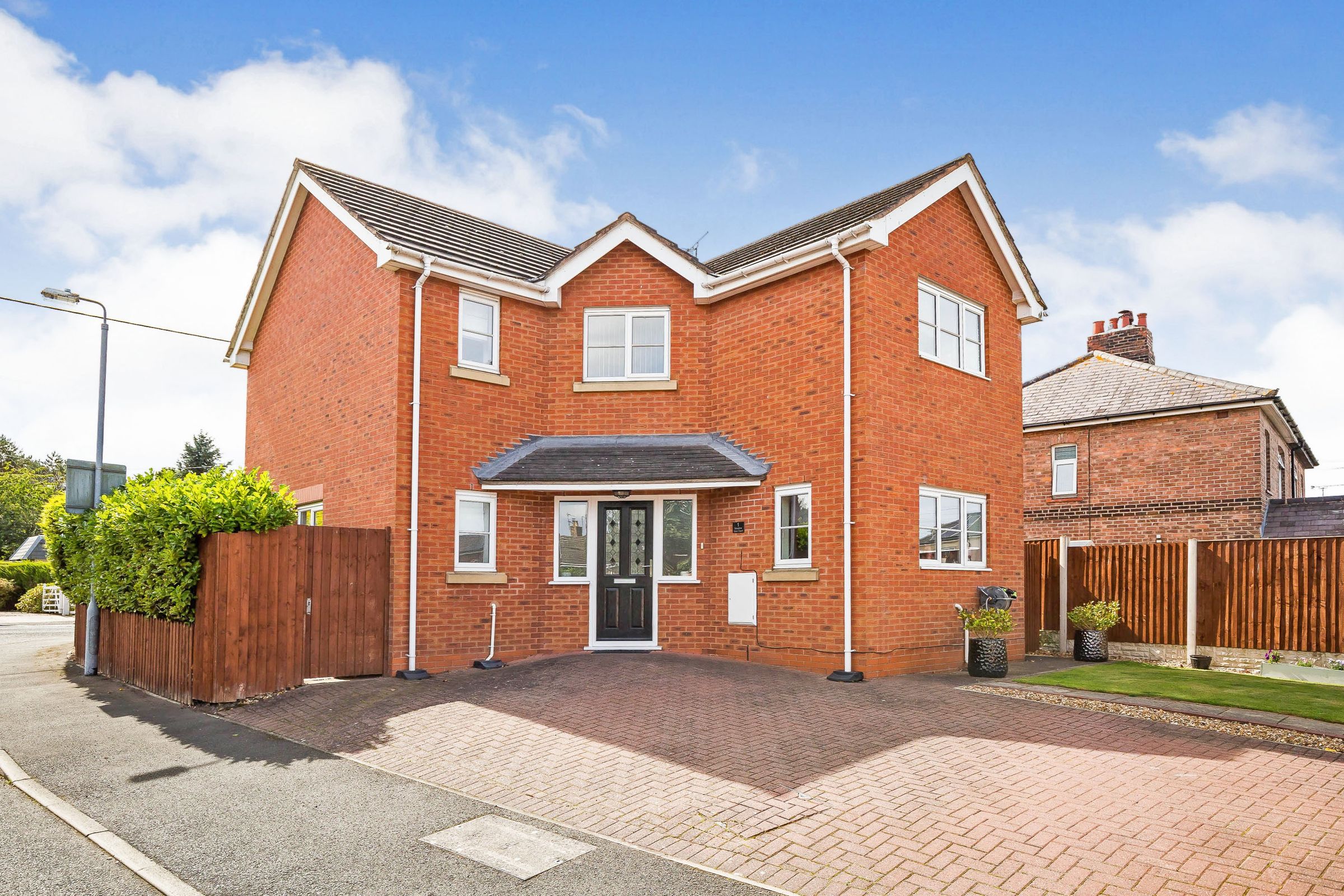 4 bed detached house for sale in Meadowview Court, Deeside CH5 Zoopla