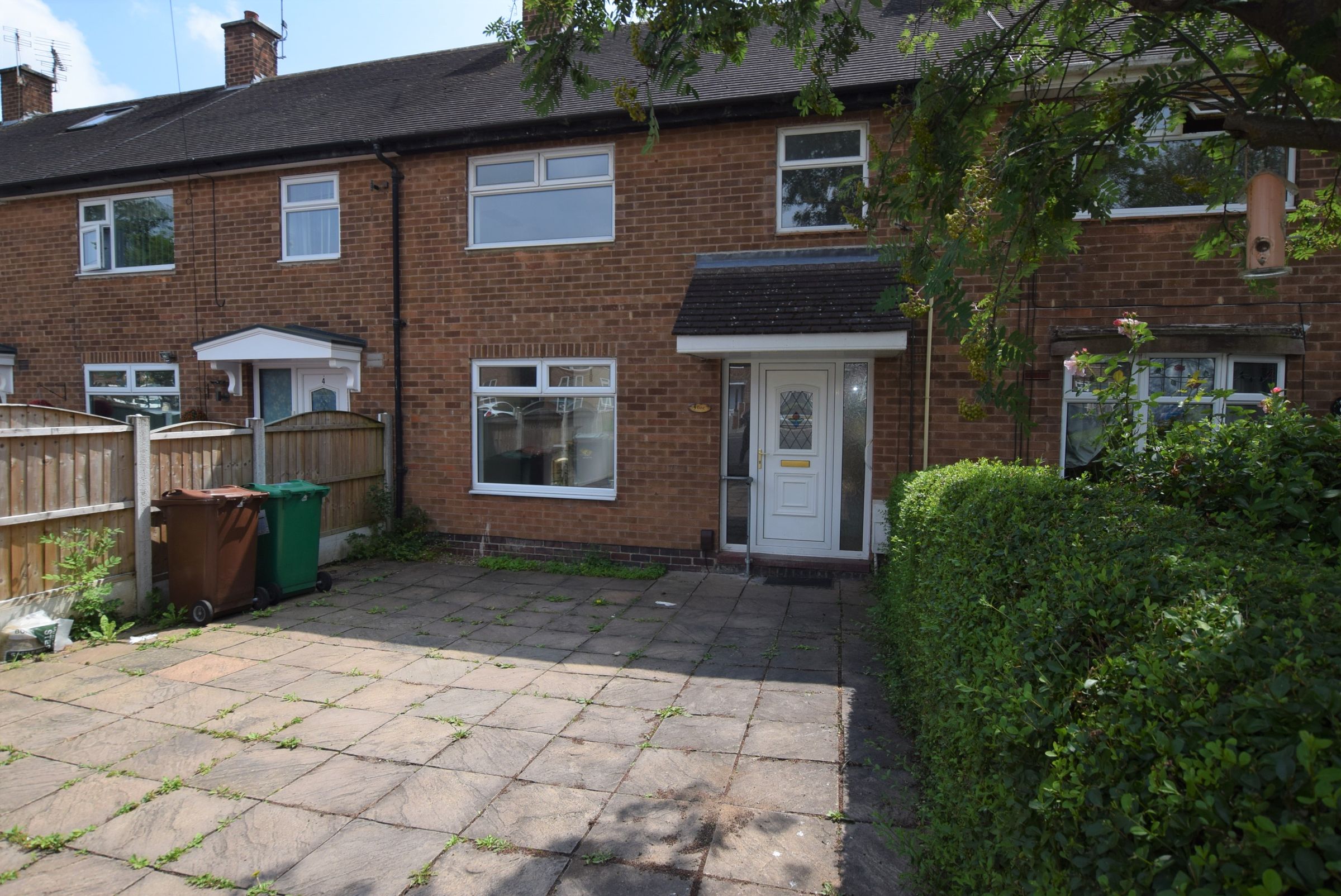 3 bed terraced house to rent in Fallow Close, Clifton, Nottingham NG11