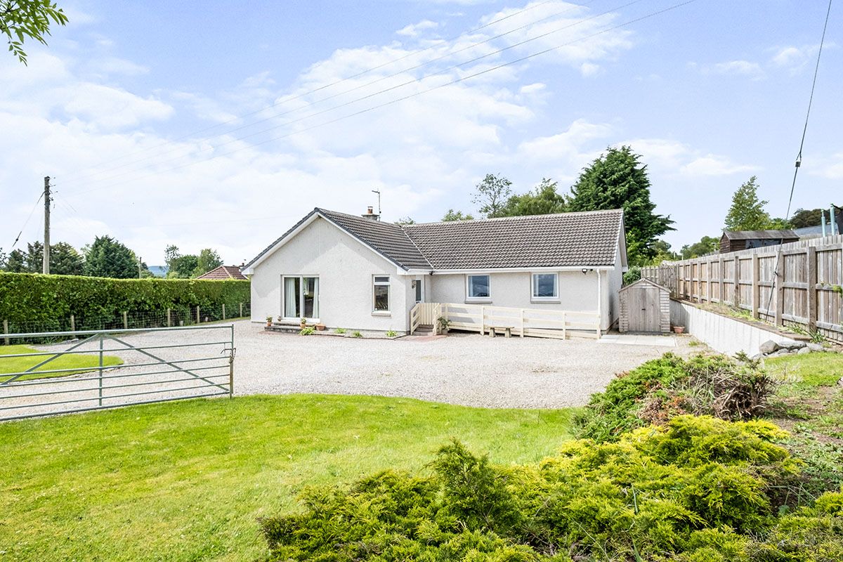 3 bed bungalow for sale in Millbank Road, Munlochy, Highland IV8 Zoopla