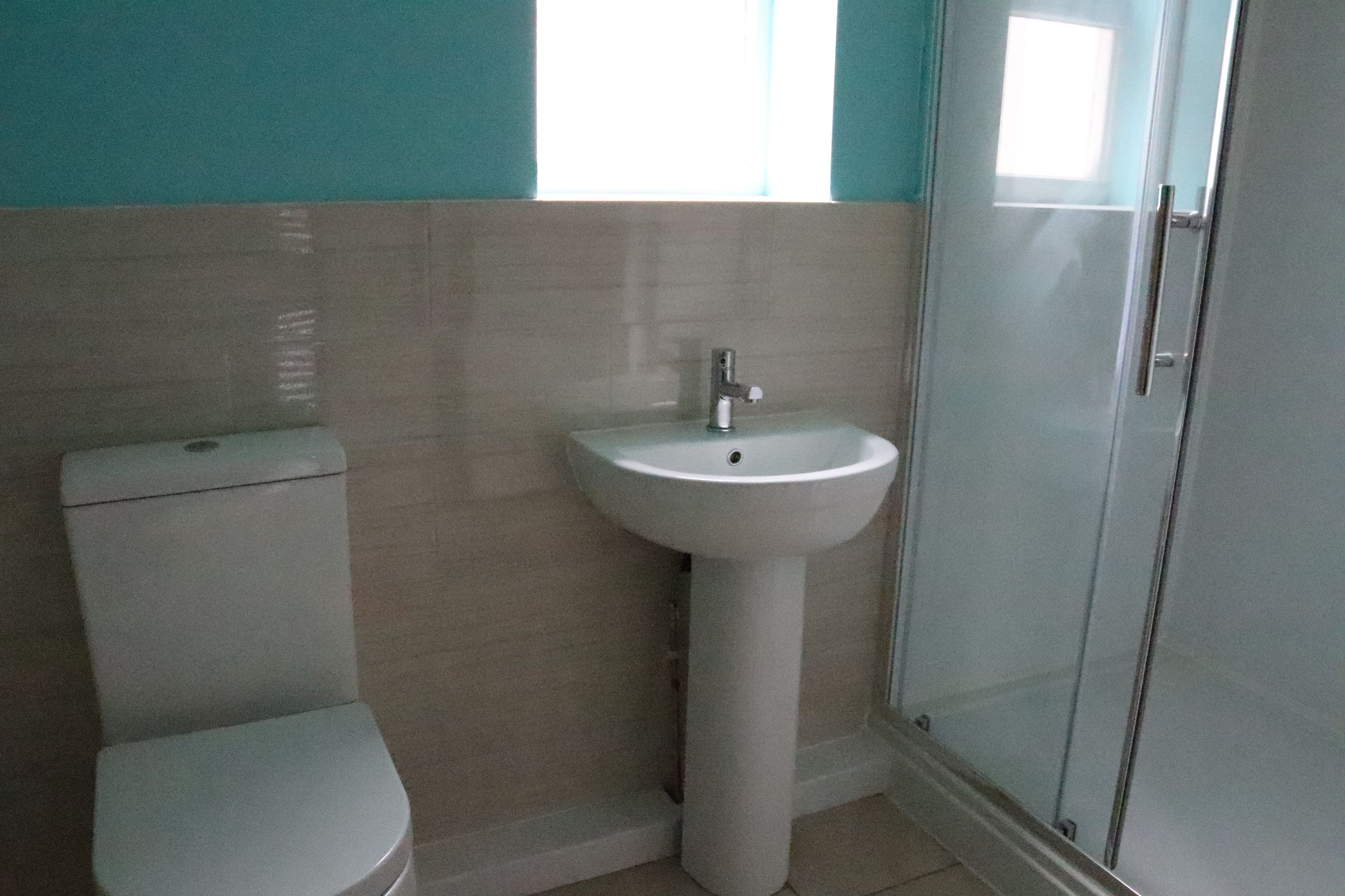 4 bed flat to rent in Woodhouse Lane, Leeds, Woodhouse LS2 Zoopla