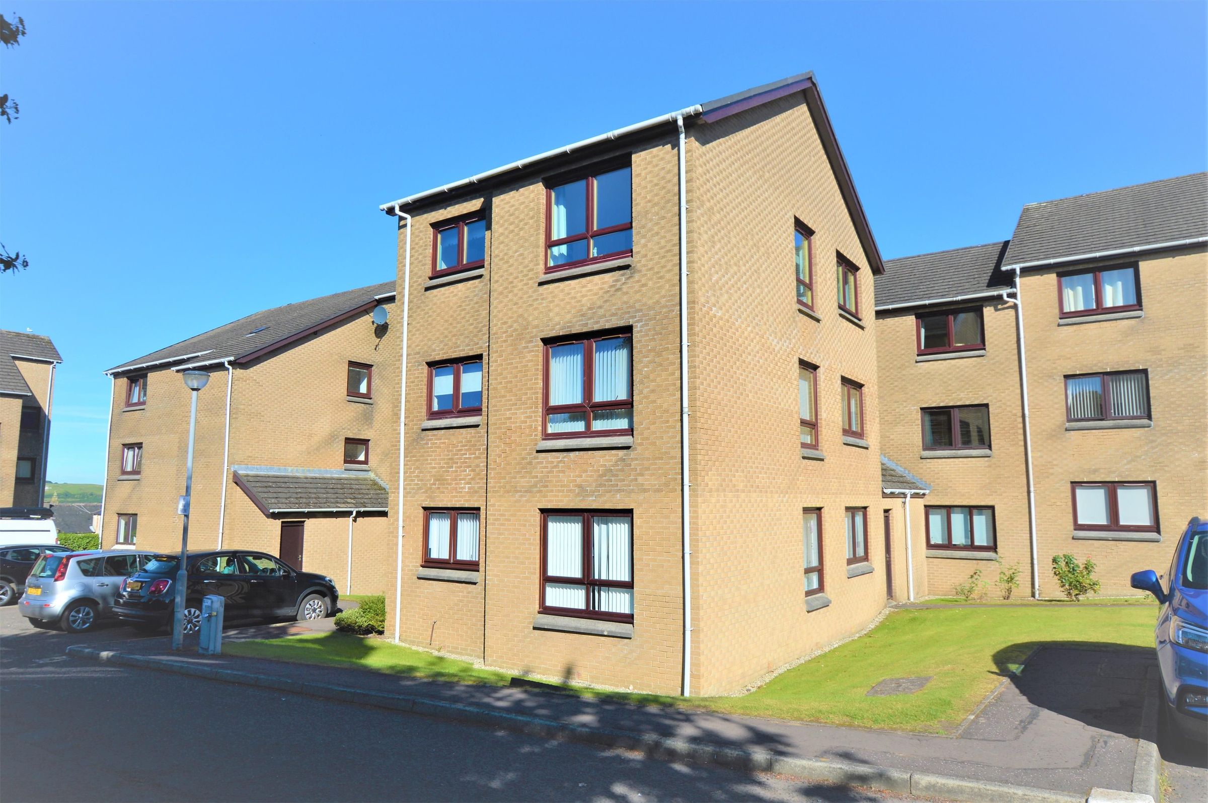 1 bed flat for sale in 11 Kelburn Court, Largs KA30 Zoopla