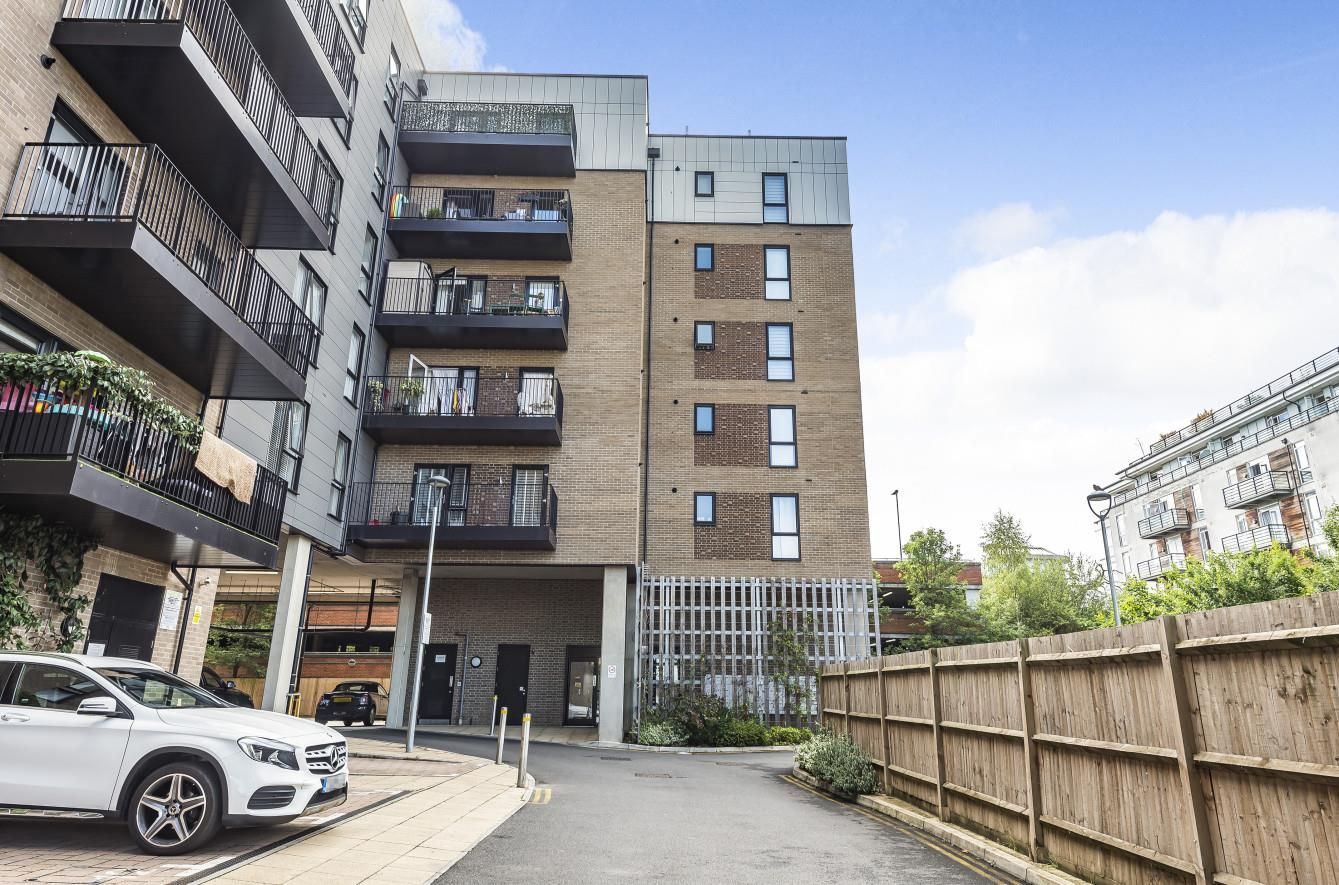 2 bed flat for sale in Elstree Way, Borehamwood WD6 Zoopla
