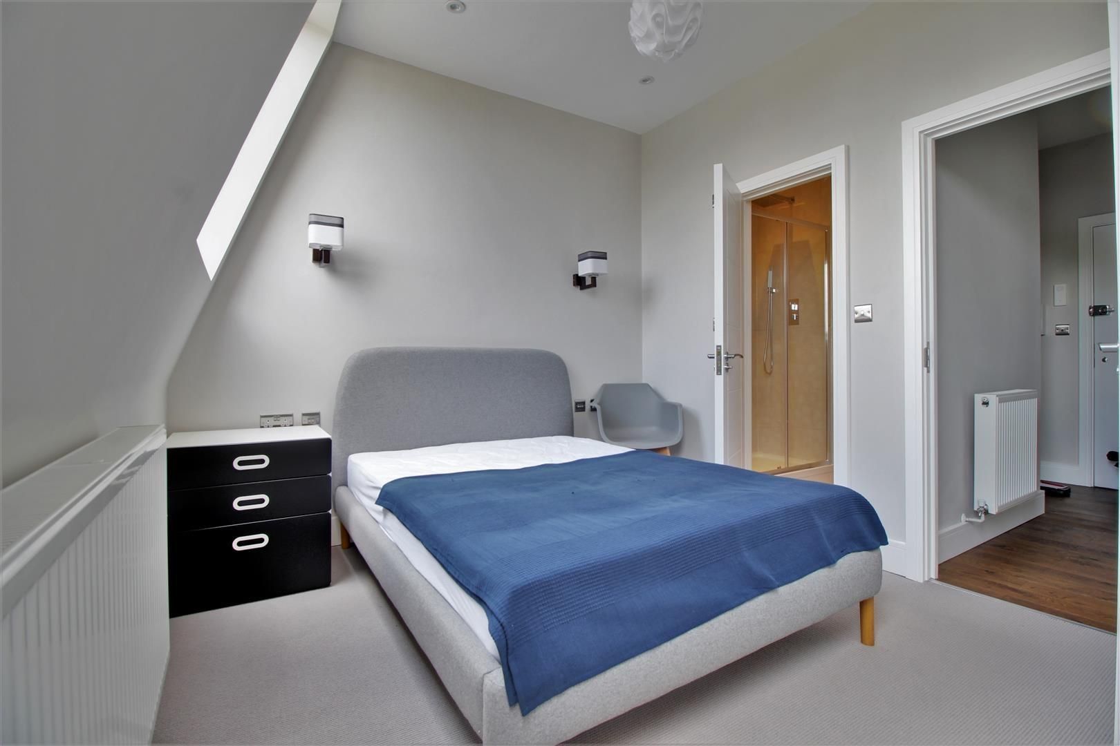 2 bed flat for sale in Fitzalan House, Park Road, Gloucester GL1 Zoopla