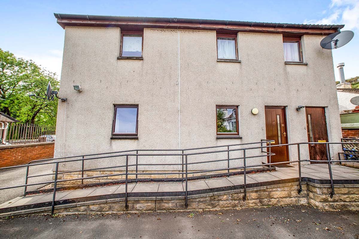 2 bed flat for sale in Brook Street, Menstrie, Clackmannanshire FK11