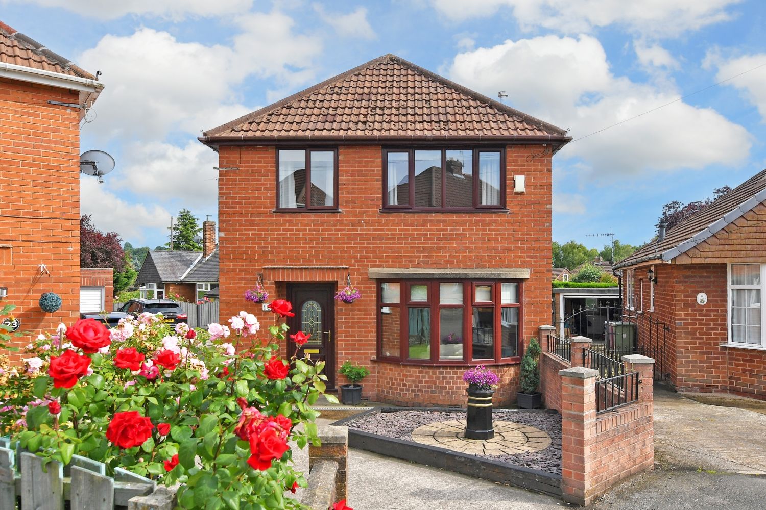 3 bed detached house for sale in Robert Close, Dronfield, Derbyshire