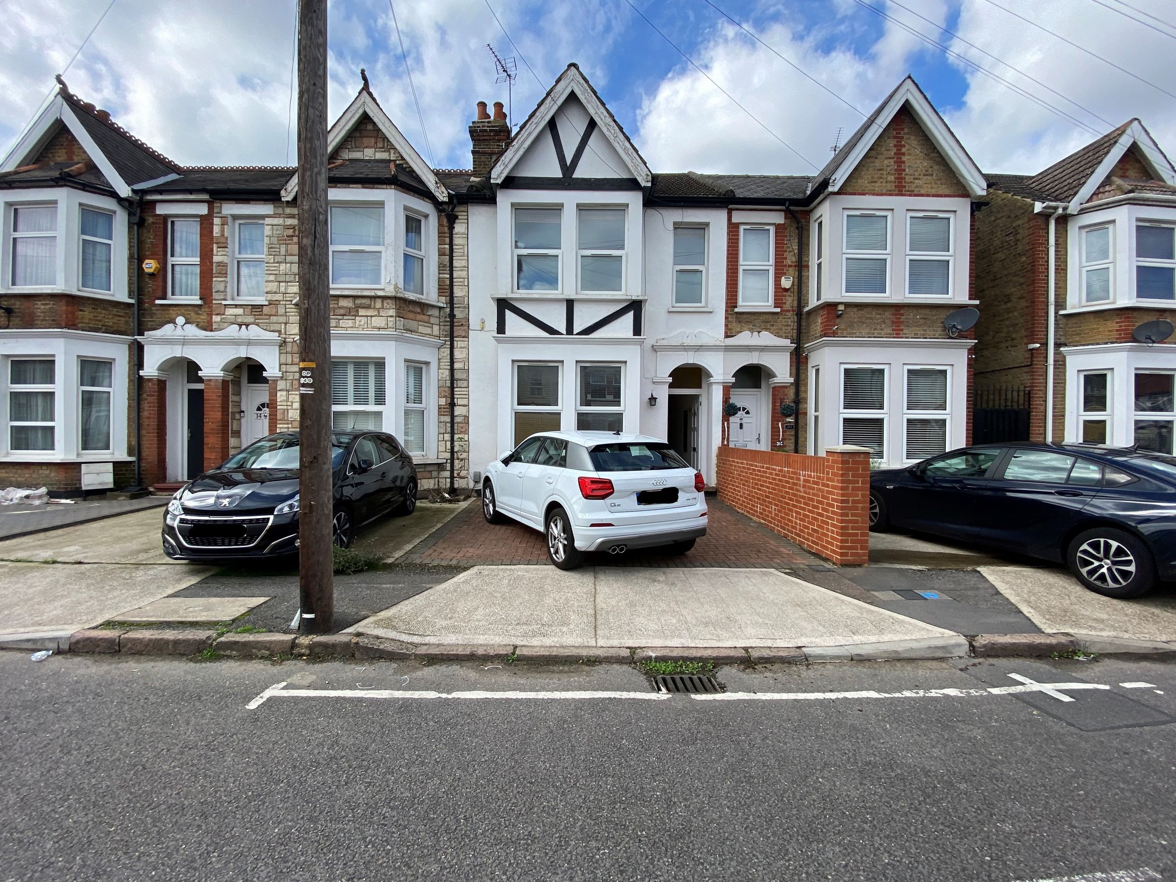 6 bed terraced house to rent in Brandville Road, West Drayton, Greater